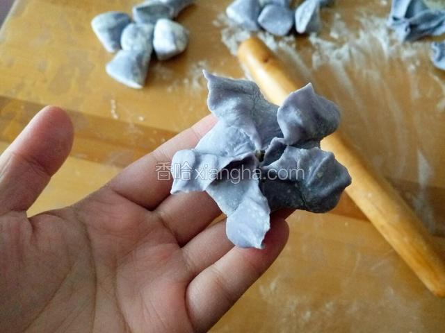 都像同一个方向倾斜 是不是更漂亮了？