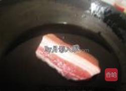 黄花菜扣肉的做法图解1