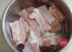 红酒蒜香烤猪排的做法图解3