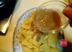 海鲜馄饨伴核桃蘑菇汁的做法图解26