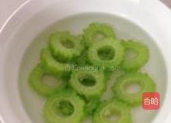 果丹皮酿苦瓜的做法图解4