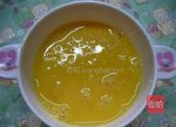 豌豆米炒鸡蛋的做法图解2