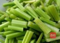 酱炒芹菜肉丝的做法图解3