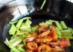 芹菜炒大虾的做法图解10