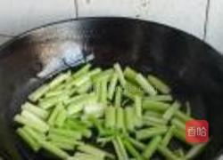 芹菜炒大虾的做法图解8