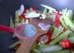 腰果炒芹菜的做法图解8