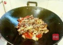 红辣椒炒鸡丁的做法图解5