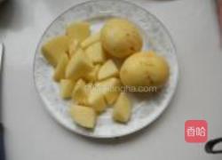 蒜仔鸡肉烧小土豆的做法图解1