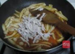 鲜菇肉丝茄汁面的做法图解10
