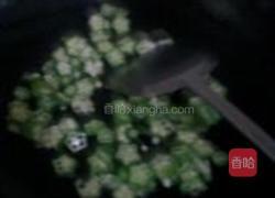 秋葵炒虾仁的做法图解4