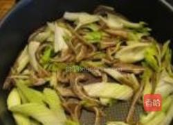 香辣猪耳的做法图解4