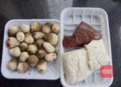 红白豆腐溜草菇的做法图解1