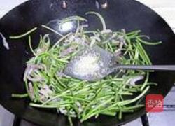 芦蒿炒咸肉的做法图解5
