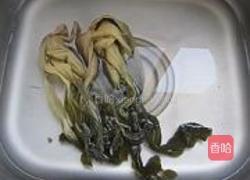 咸菜炒百叶的做法图解1