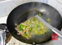 青豆玉米炒虾仁的做法图解10