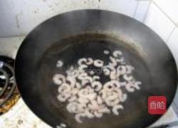 青豆玉米炒虾仁的做法图解3