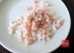 青豆玉米炒虾仁的做法图解4
