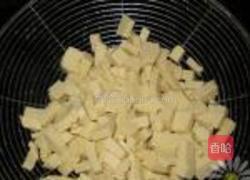 香菜豆干炒花生的做法图解4