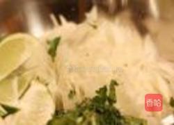 缅甸柠檬蒸鱼的做法图解1