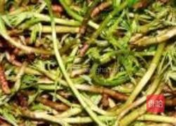 芦蒿炒干子的做法图解1
