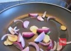黑椒鸡肉片炒蘑菇的做法图解4