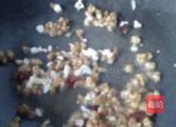 肉末香干炒毛豆的做法图解5