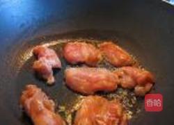 煎鸡腿肉炒蒜苔的做法图解4
