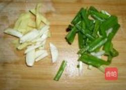 板栗烧鸡的做法图解2