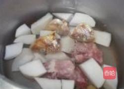 咸鱼头煲萝卜的做法图解3