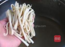 麻辣鸡汤米线的做法图解6