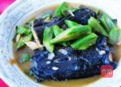 鲶鱼头尾烧丝瓜的做法图解9
