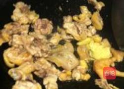 板栗烧鸡的做法图解4