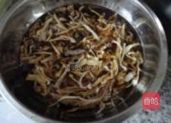 西瓜皮炖颈骨的做法图解2