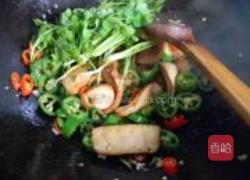 双椒豆香干的做法图解10