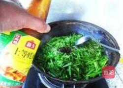 蚝油海米炒韭菜的做法图解5