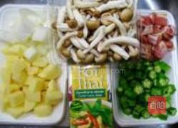 泰式鸡肉青咖喱的做法图解1