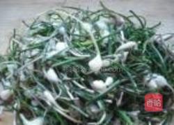 小根蒜鸡蛋炒豆腐的做法图解2