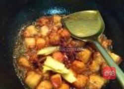 红烧肉炖莴笋的做法图解10