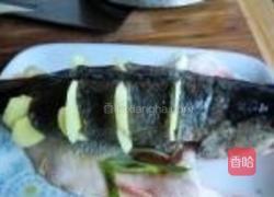 椒汁蒸鲈鱼的做法图解8