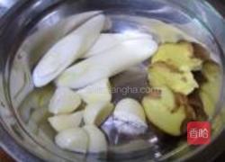 啤酒鱼炖豆腐的做法图解3