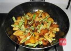 芸豆五花肉焖面的做法图解10