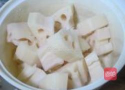 莲藕烧面筋的做法图解1
