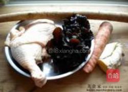 牛蒡炖鸡腿的做法图解1