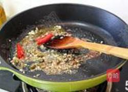 蒜香番茄鳀鱼面的做法图解5
