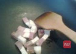 彩蔬炖咸肉的做法图解2