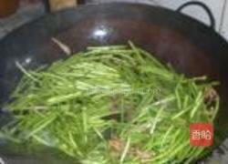 芦蒿炒腊肉的做法图解4