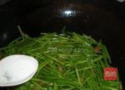 芦蒿炒腊肉的做法图解7