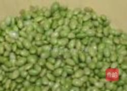腊肠炒青豆的做法图解1