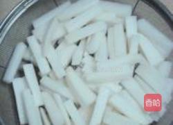 剁椒泡萝卜的做法图解3