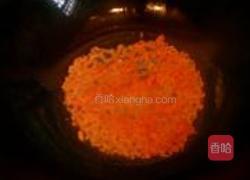 芹菜叶炒米饭的做法图解4